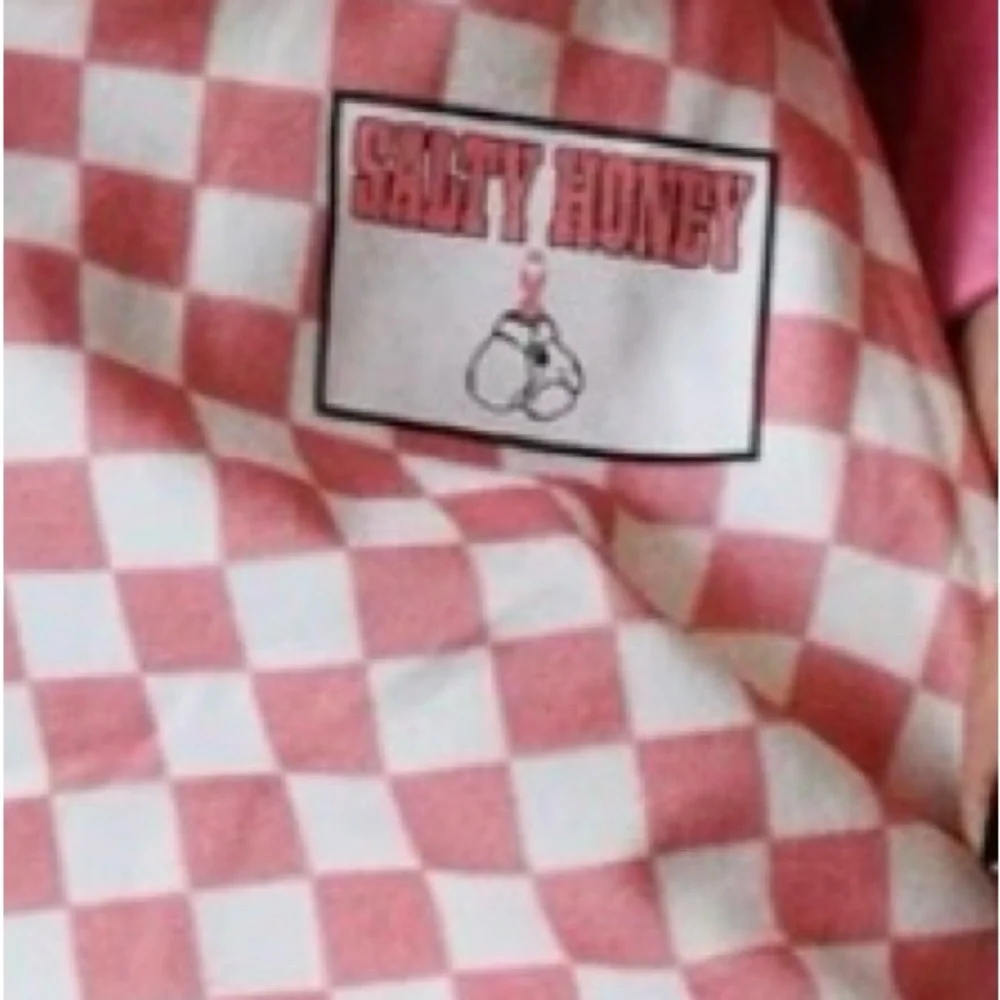 Pink fighter Checkered sweat Pants breast cancer awareness cargo pants run small - Picture 5 of 10